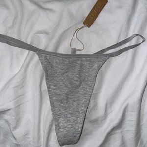SKIMS T STRING THONG